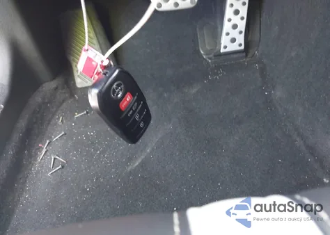 2025 Toyota Camry Se z USA, uszkodzony, nr VIN 4T1DAACK9SU012852